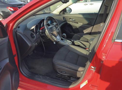 Red 2014 Chevrolet Cruze 1LT