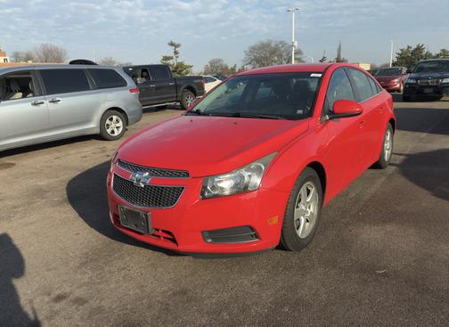 Red 2014 Chevrolet Cruze 1LT