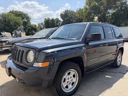 Blue 2015 Jeep Patriot Sport