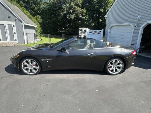 2013 Maserati GranTurismo Base