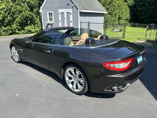 2013 Maserati GranTurismo Base