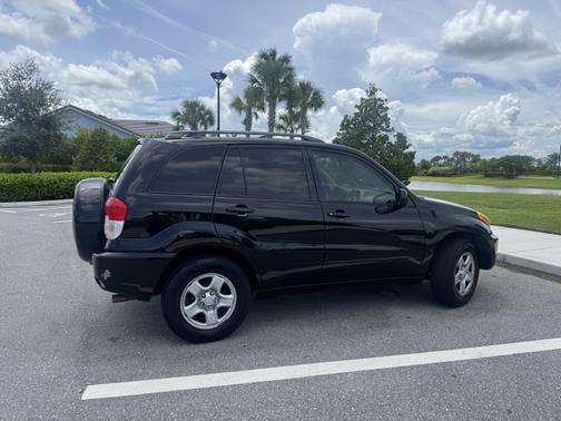 2003 Toyota RAV4 Base