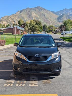 2017 Toyota Sienna LE
