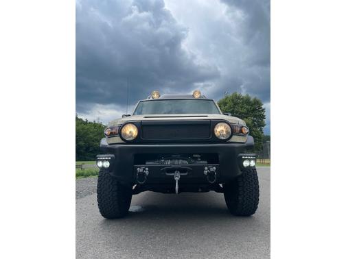 2010 Toyota FJ Cruiser Base