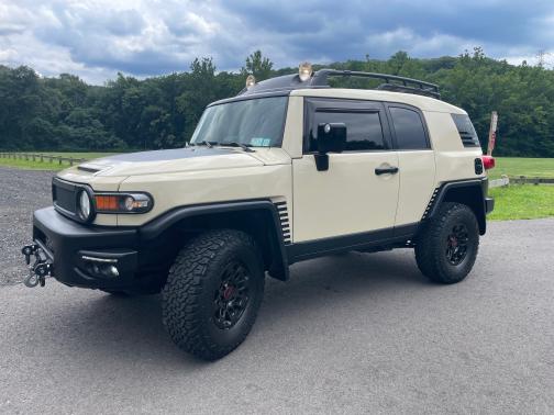 2010 Toyota FJ Cruiser Base