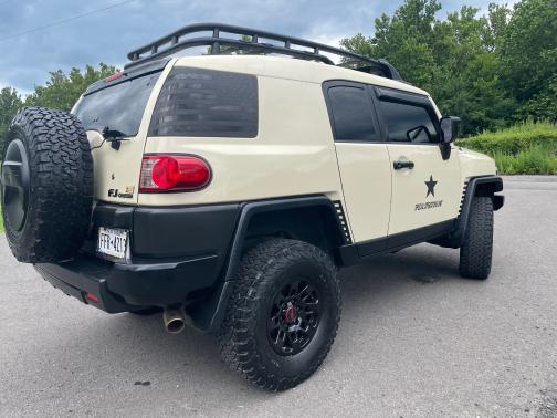 2010 Toyota FJ Cruiser Base