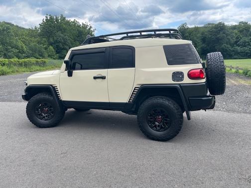 2010 Toyota FJ Cruiser Base
