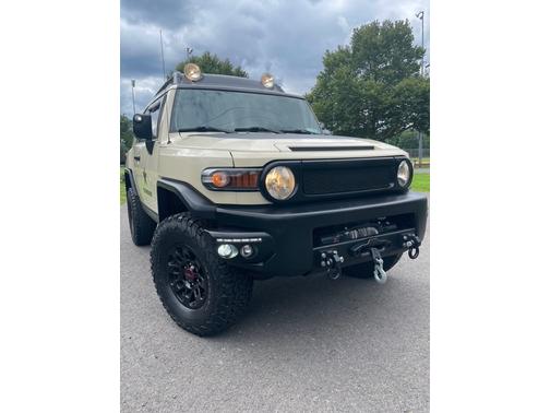 2010 Toyota FJ Cruiser Base