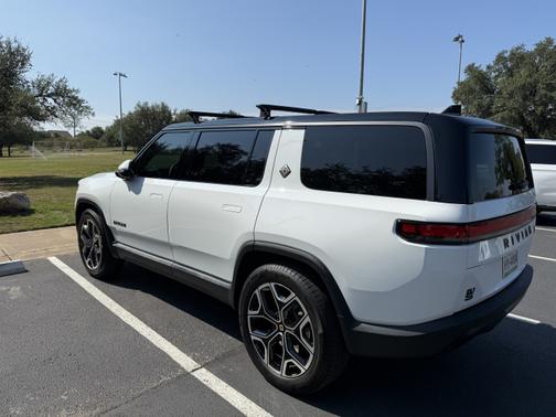 2025 Rivian R1S Adventure Dual-Motor Large Pack