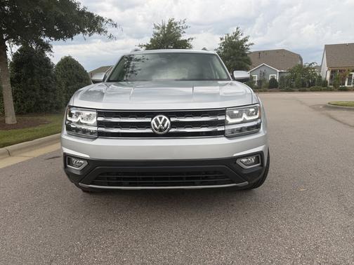 Silver 2019 Volkswagen Atlas 3.6L SEL