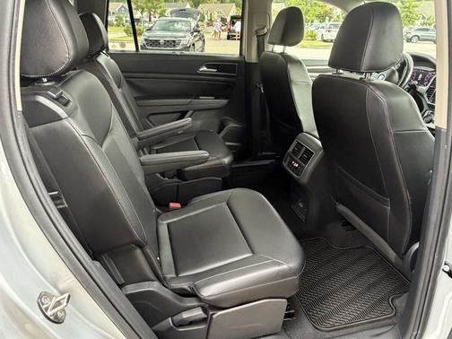 Silver 2019 Volkswagen Atlas 3.6L SEL