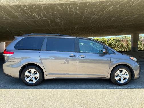 Gray 2013 Toyota Sienna LE