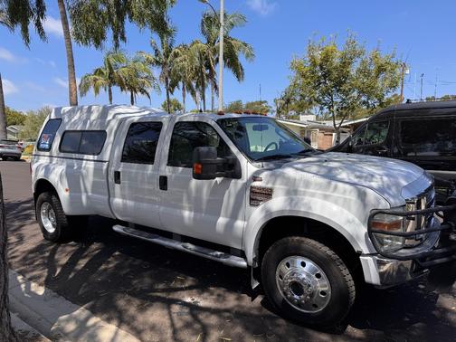 2008 Ford F-450 Lariat Crew Cab Super Duty