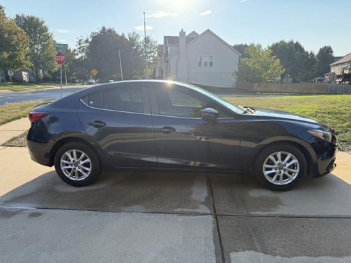 2016 Mazda Mazda3 i Sport
