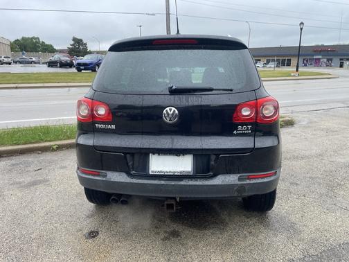 2011 Volkswagen Tiguan SE