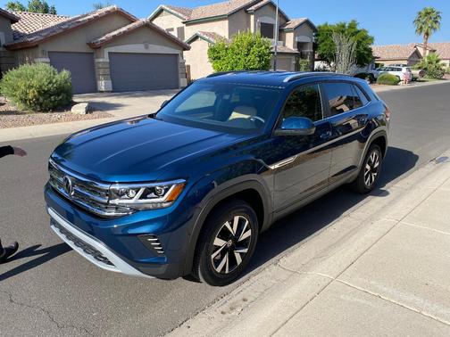 Blue 2021 Volkswagen Atlas Cross Sport 2.0T SE