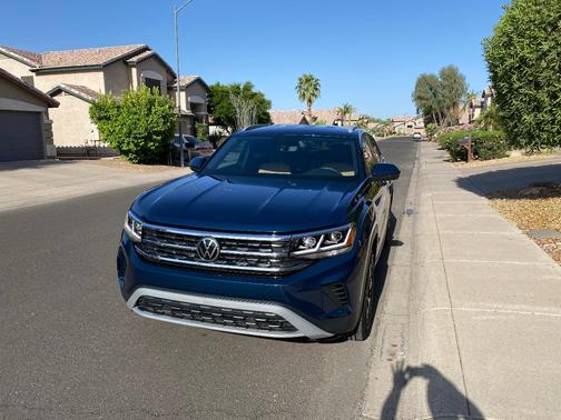 Blue 2021 Volkswagen Atlas Cross Sport 2.0T SE