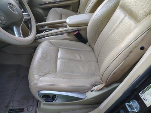 2012 Mercedes-Benz GL-Class GL 550 4MATIC