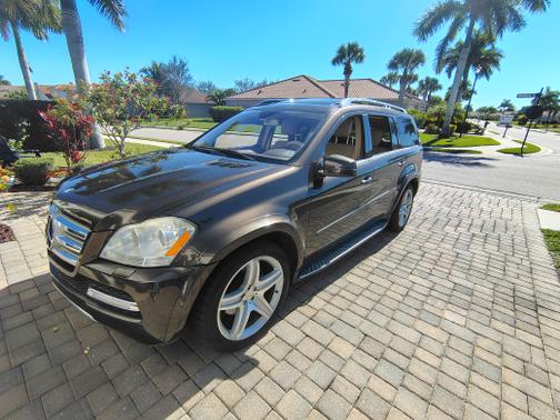 2012 Mercedes-Benz GL-Class GL 550 4MATIC