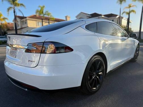 2013 Tesla Model S Performance