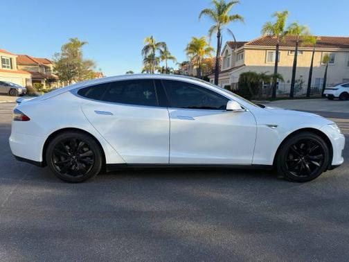 2013 Tesla Model S Performance