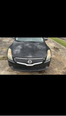 Gray 2009 Nissan Altima 3.5 SE