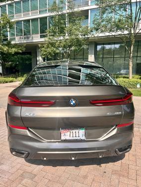 2022 BMW X6 xDrive40i