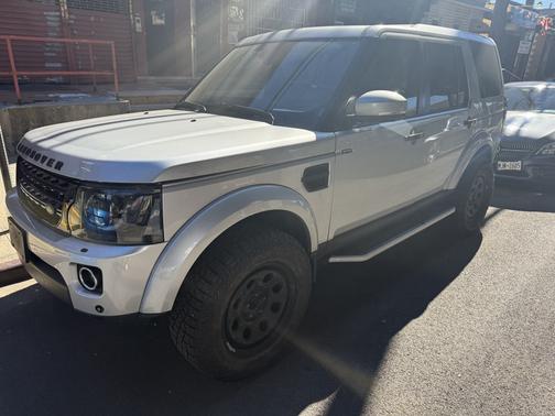 Silver 2016 Land Rover LR4 HSE Silver Edition