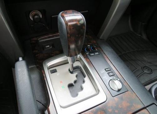 2015 Toyota Land Cruiser Base
