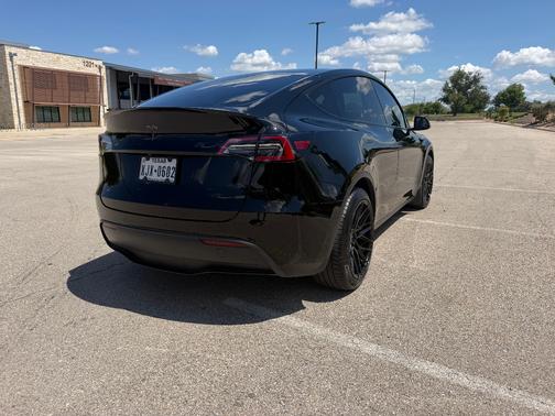 Black 2021 Tesla Model Y Long Range