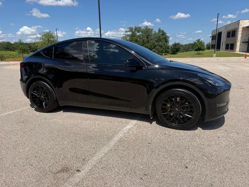 Black 2021 Tesla Model Y Long Range