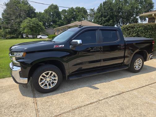Black 2021 Chevrolet Silverado 1500 LT