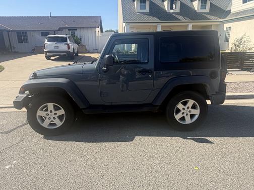 Gray 2014 Jeep Wrangler Sport