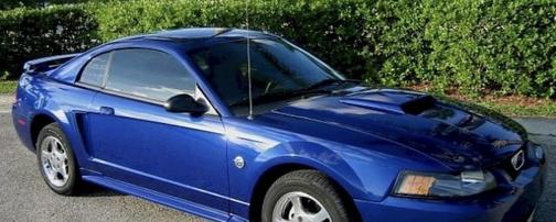 2004 Ford Mustang Base