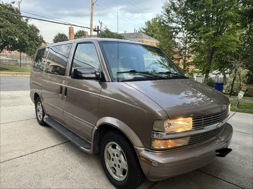 Brown 2005 Chevrolet Astro Base
