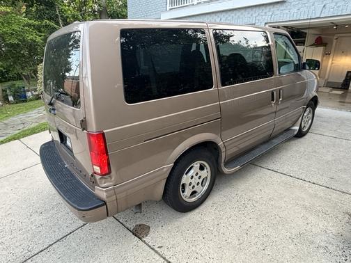 Brown 2005 Chevrolet Astro Base