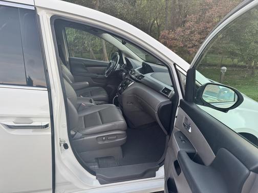 2016 Honda Odyssey Touring Elite