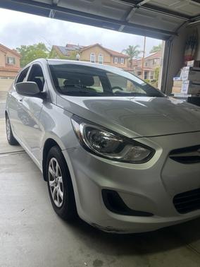 2013 Hyundai Accent GS