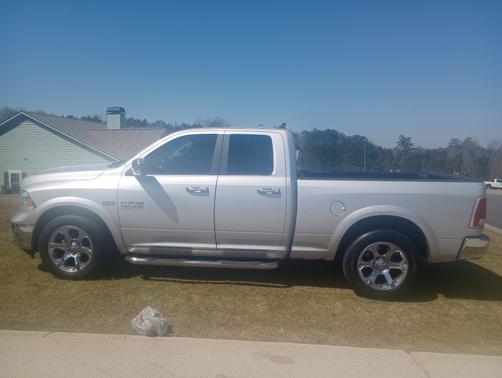 2017 RAM 1500 Laramie