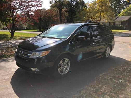 Black 2013 Honda Odyssey Touring
