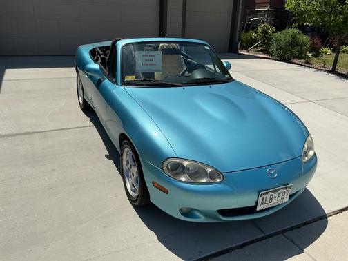 Blue 2001 Mazda MX-5 Miata Base