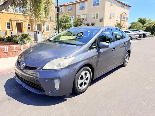 Gray 2015 Toyota Prius Two