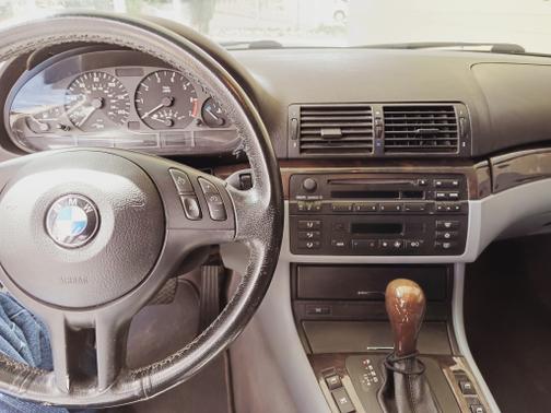 2002 BMW 325 i