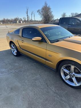 2010 Ford Mustang GT Premium