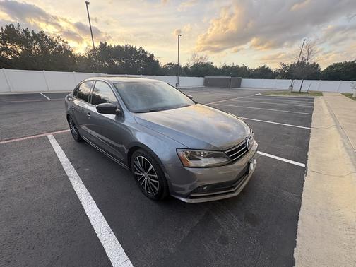 2017 Volkswagen Jetta 1.8T Sport