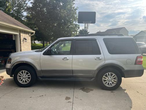 Gray 2012 Ford Expedition King Ranch