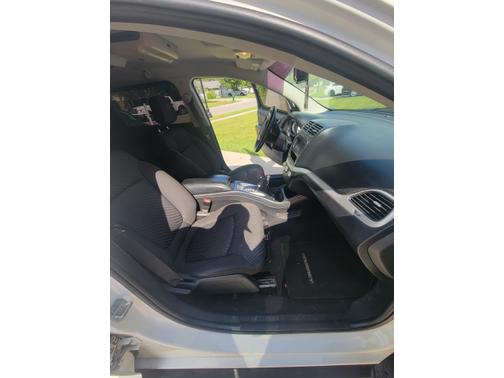 White 2016 Dodge Journey SXT