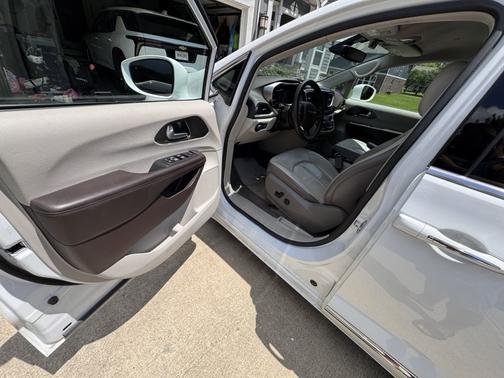 2018 Chrysler Pacifica Touring-L Plus