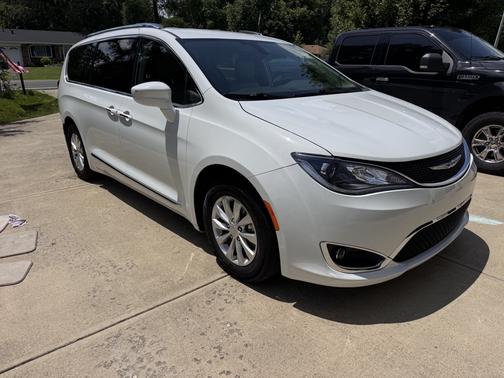2018 Chrysler Pacifica Touring-L Plus