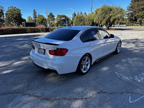 2015 BMW 328 i